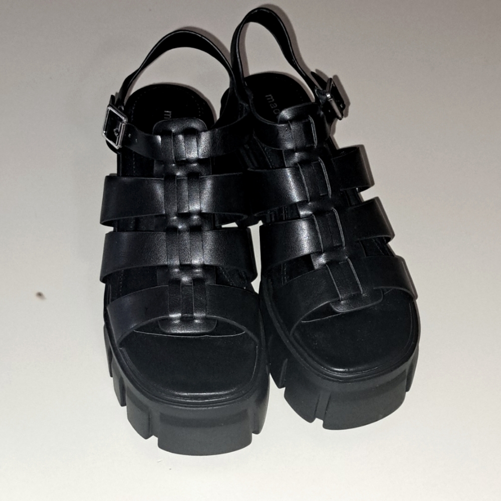 Madden Girl Shoes #8M